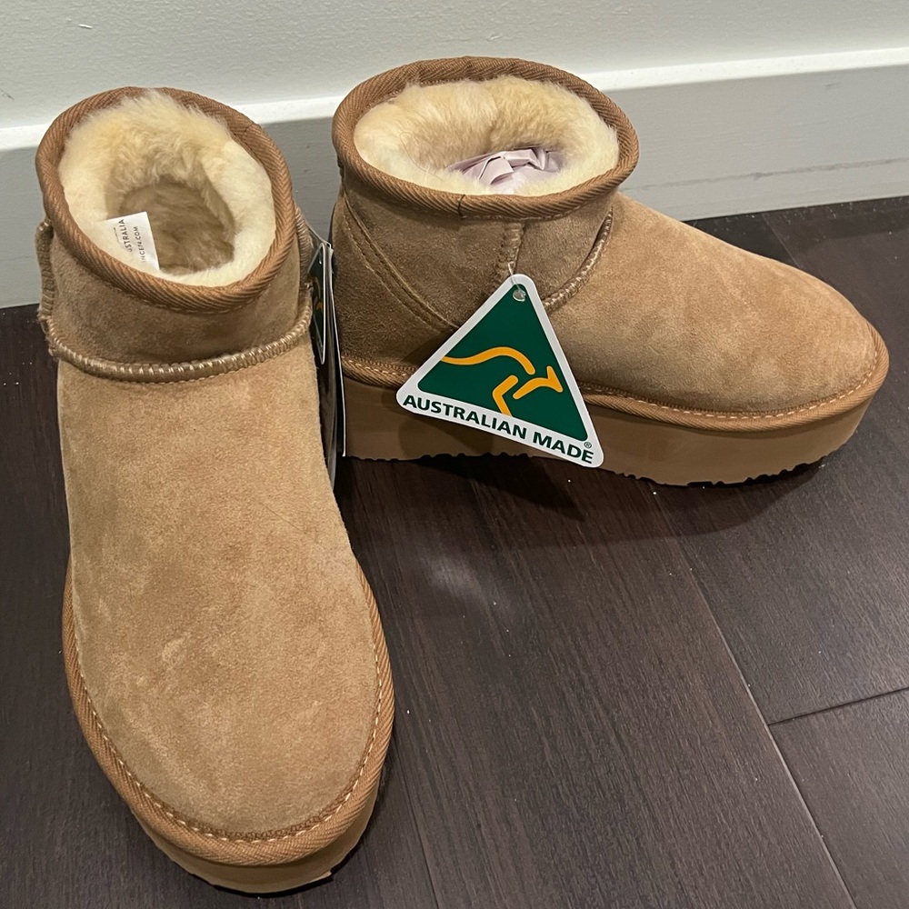 UGG Since 1974 Classic Ultra Mini Platform Boots - Chestnut
